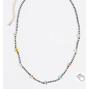 🆕️🌸FLORAL BEADED NECKLACE - MULTI COLOR🌸